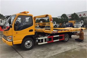 逊克哪里有拖车服务